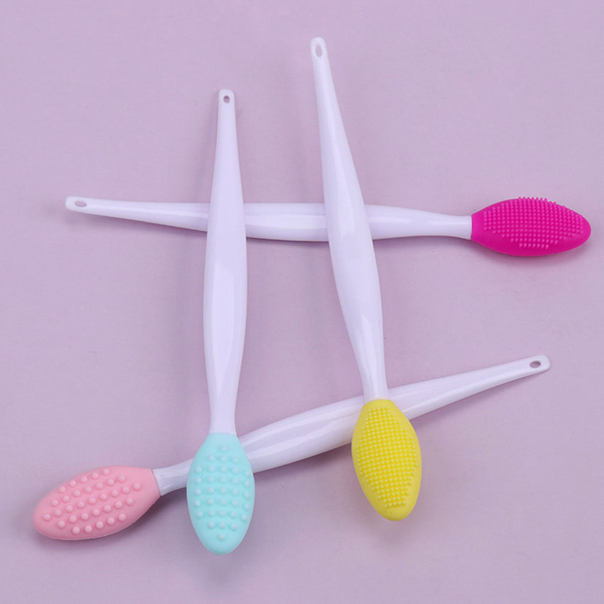 Get Clearer, Glowing Skin with Silicone Glow Brush - Includes Replacement Head for Long-lasting Use!